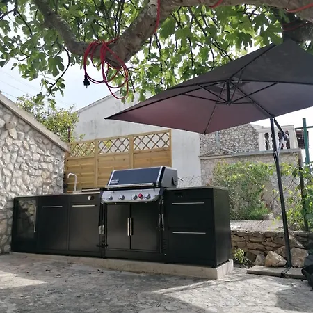 Apartments Villa Julia Trogir Exterior photo