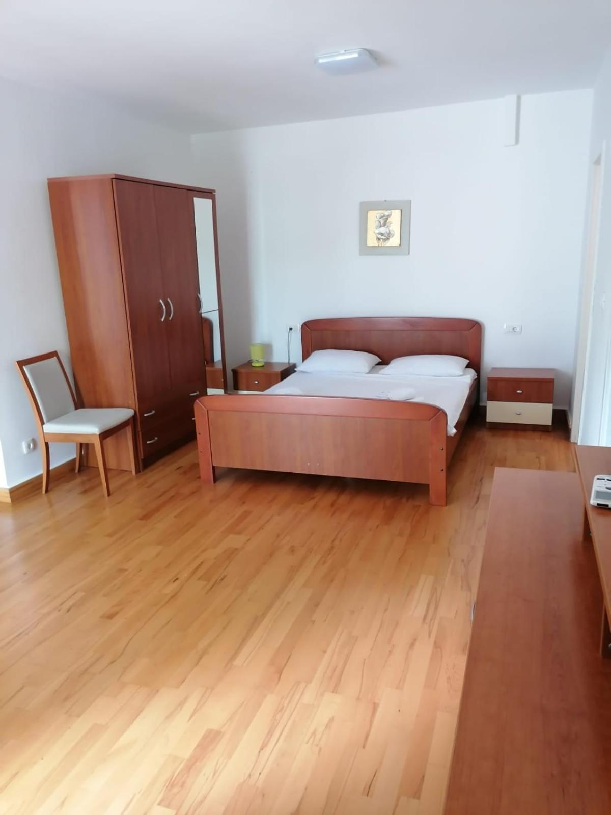 Julia Apartament
