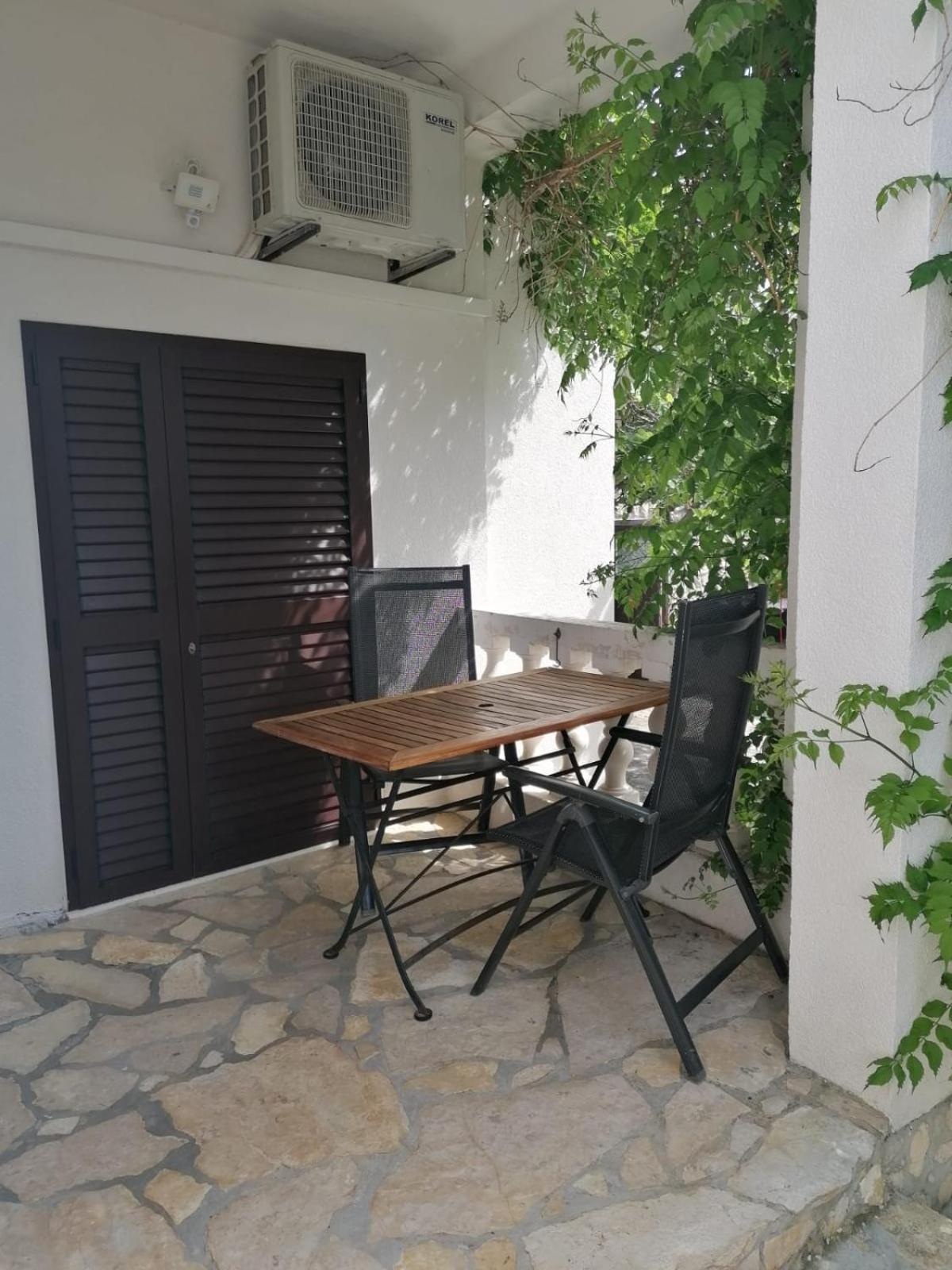 Julia Apartament *